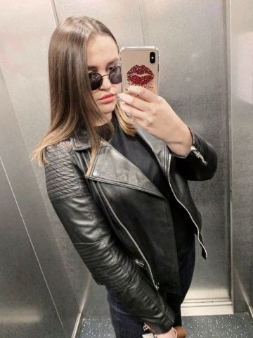 Юна
